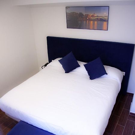 Noches En Triana Hotel Sevilla Buitenkant foto