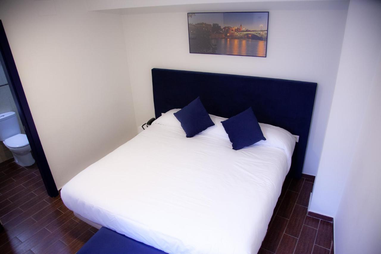 Noches En Triana Hotel Sevilla Buitenkant foto