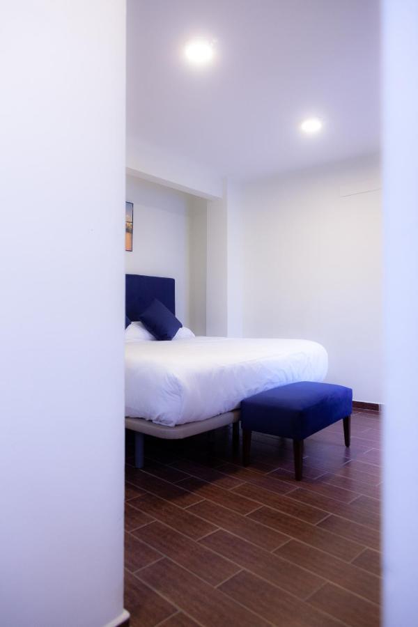 Noches En Triana Hotel Sevilla Buitenkant foto