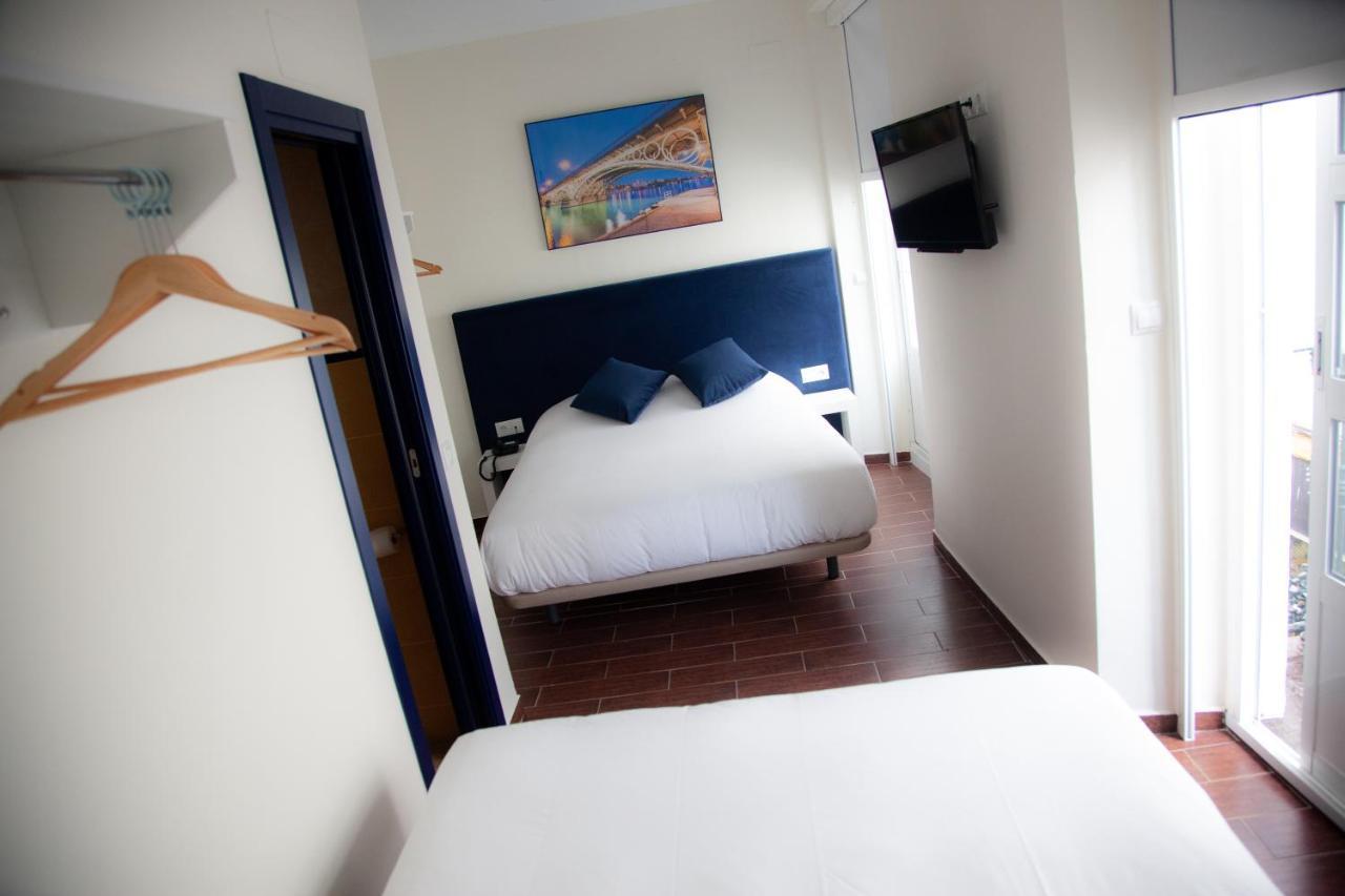Noches En Triana Hotel Sevilla Buitenkant foto